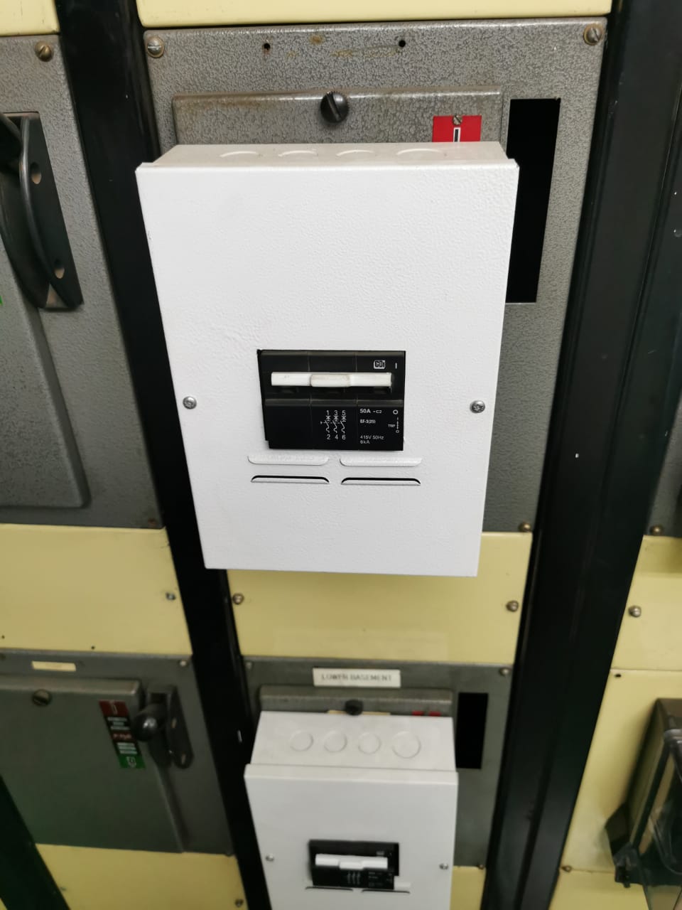 DB Box 4